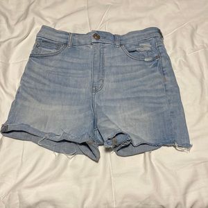 Aerie next level stretch mom jeans shorts, size 8